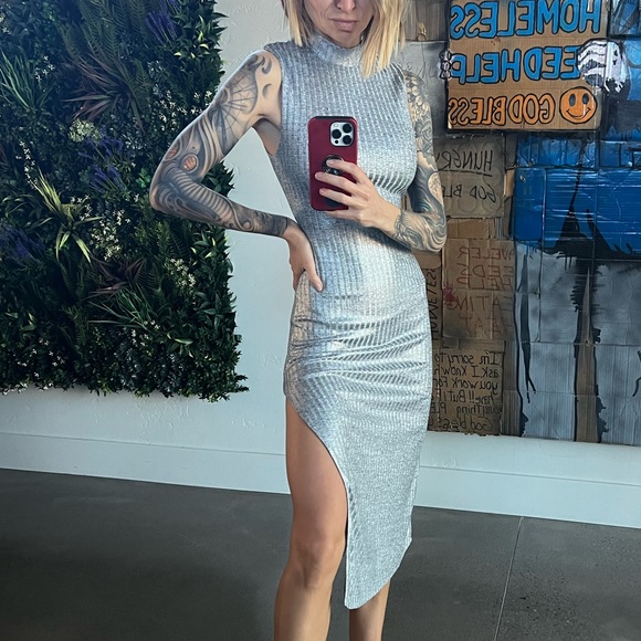 Tularosa Dresses & Skirts - Tularosa silver dress. XXS